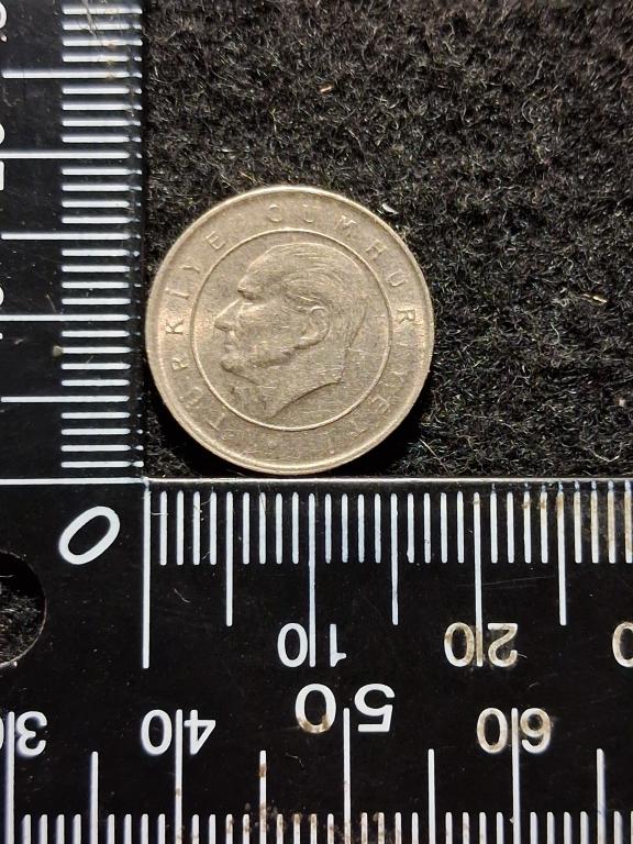 Монета "50 ТЫСЯЧ ЛИР 2003", Турция