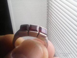 447. - СЕРЕБРЯНОЕ  КОЛЕЧКО  С ГРАНАТАМИ.