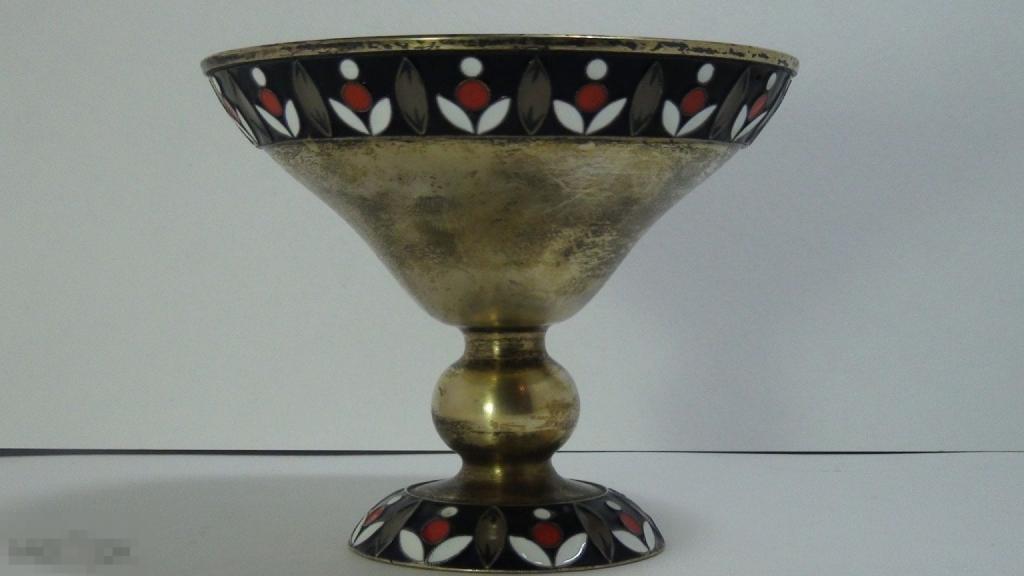 Конфетница 916 пробы эмаль 105гр.