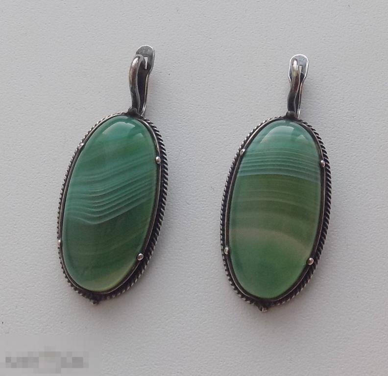 Изделия для Женщин из Драгоценных камней. ЗЕЛЁНЫЙ АГАТ ПРОЗРАЧНЫЙ.. СЕРЬГИ.