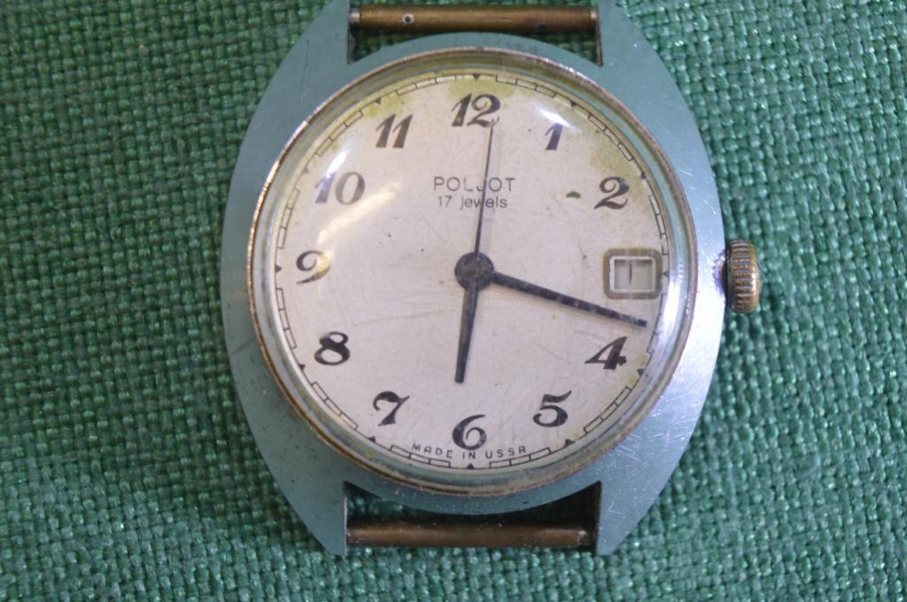 Часы наручные механические Полет. 17 камней. СССР.