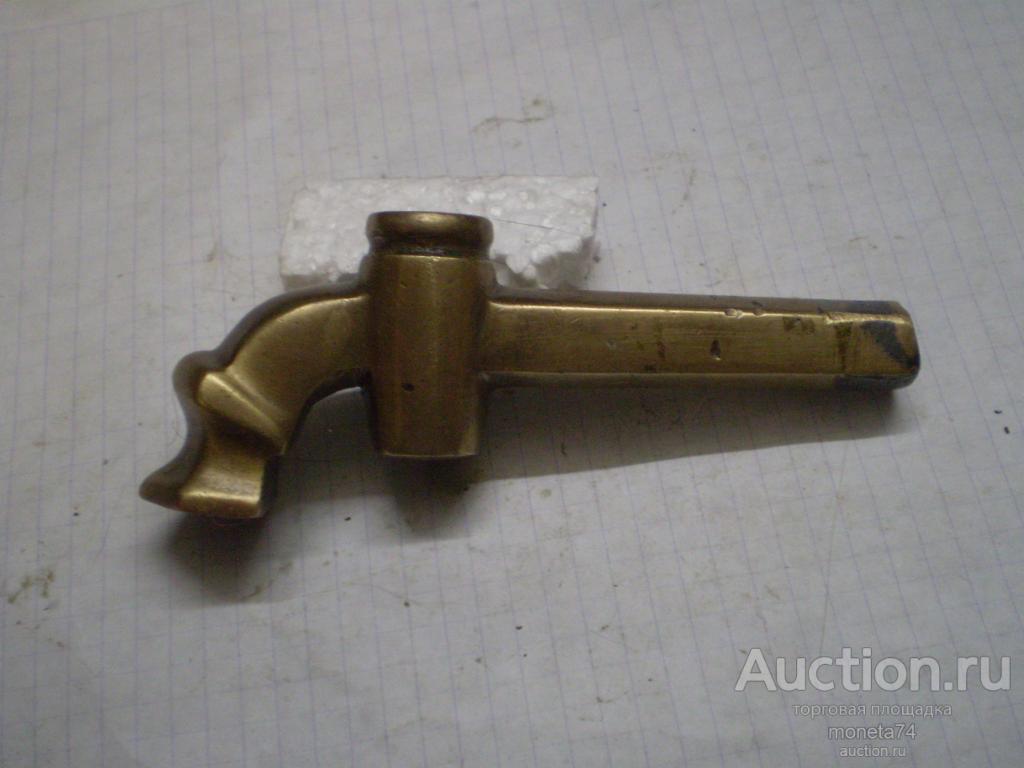Бронзовый кран от самовара без вертка. Длина 11,3 см.