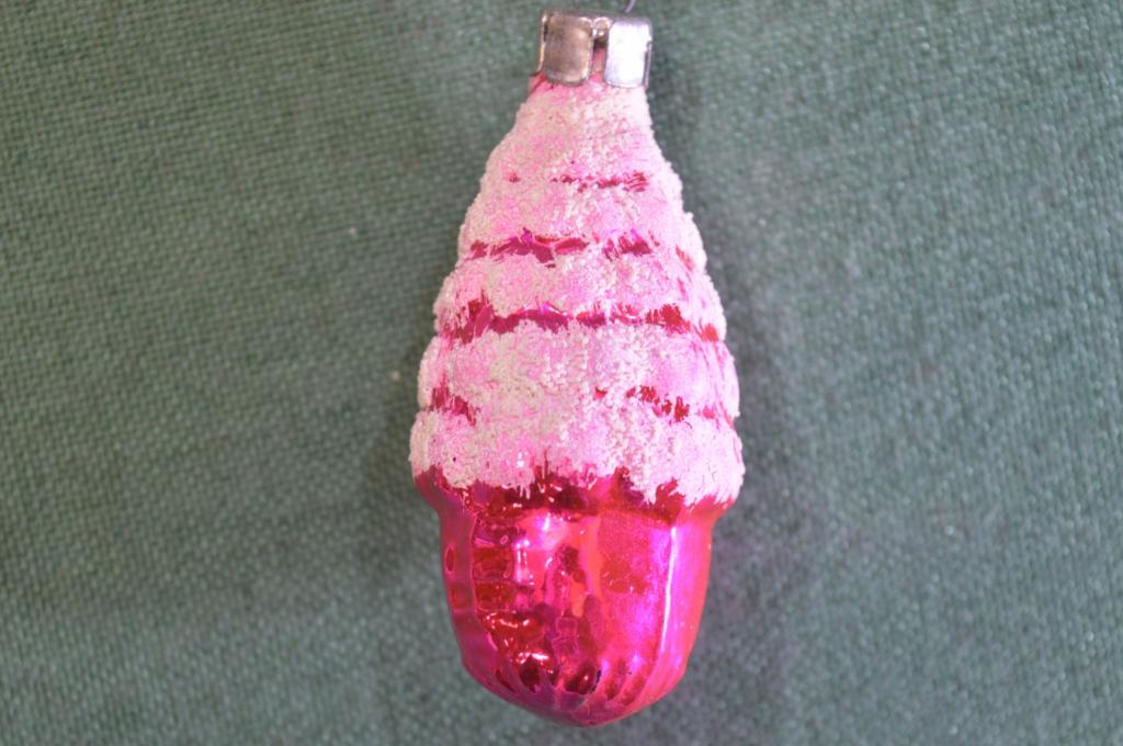 Игрушка елочная стеклянная "Домик, избушка, хижина". Малиновый. Стекло, подвес. СССР.