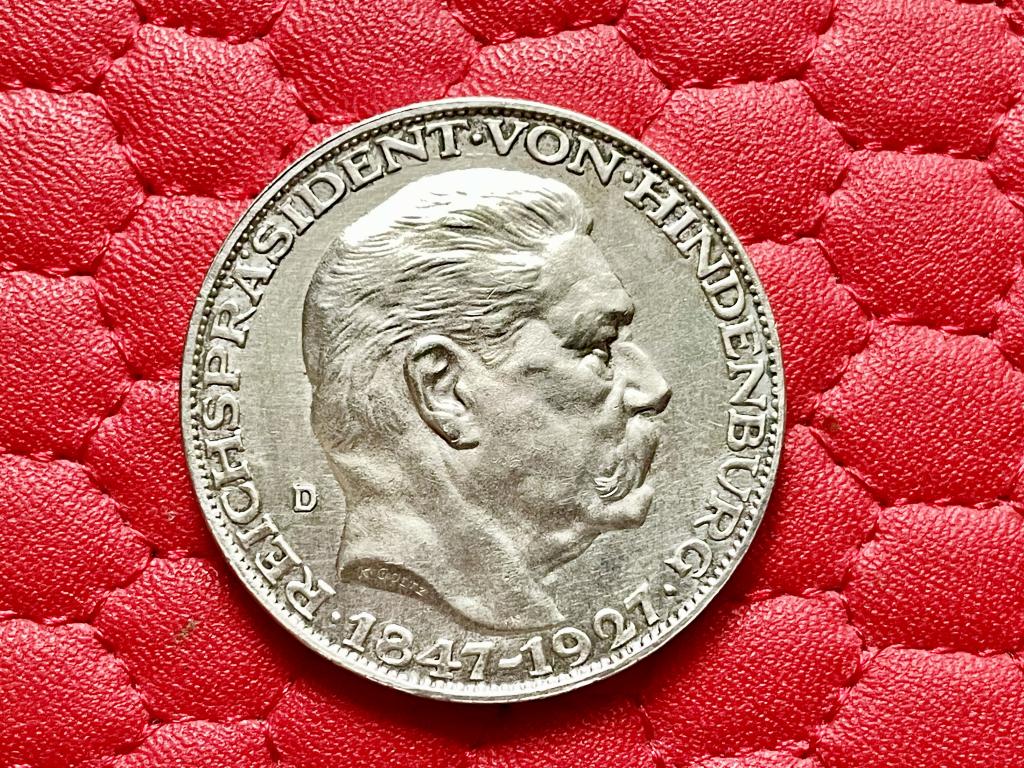 UNC 5 марок 1927 года Гинденбург. Штемпельный блеск