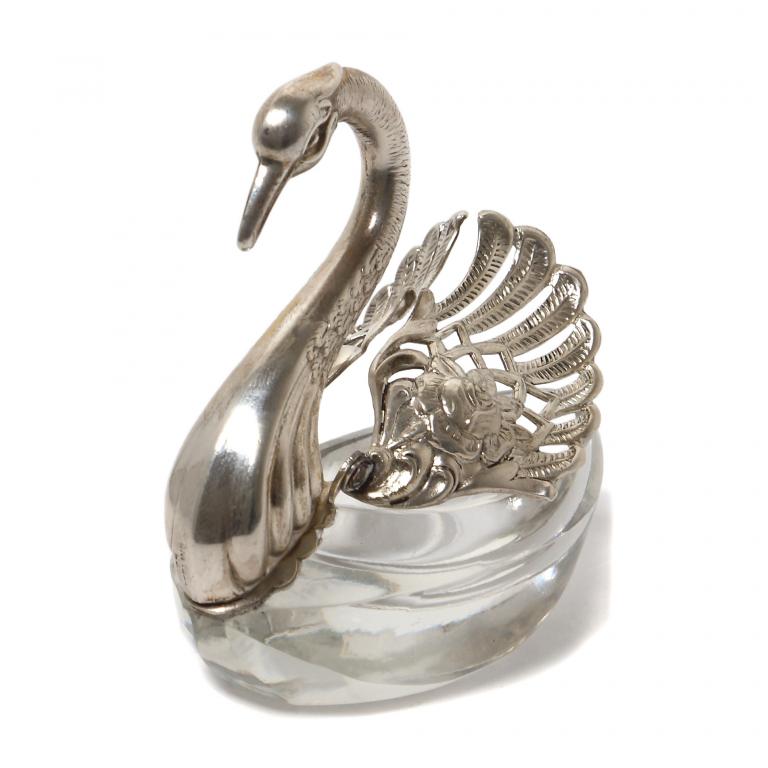 Солонка в виде лебедя. Стекло, серебро. Европа