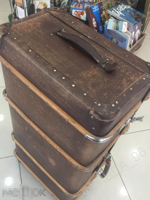 Чемодан огромный фетровый Германия До 1945 90*44*29 Война С фронта