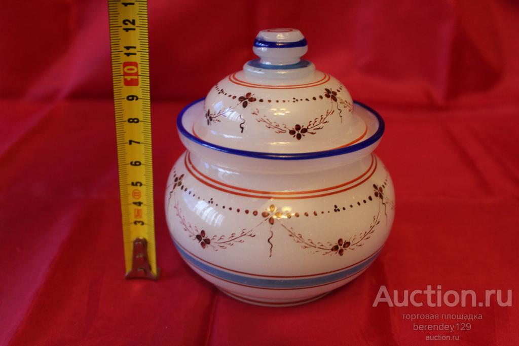 Сахарница , вареньица старинная .  Глушеное стекло .  Ручная роспись .  Состояние !