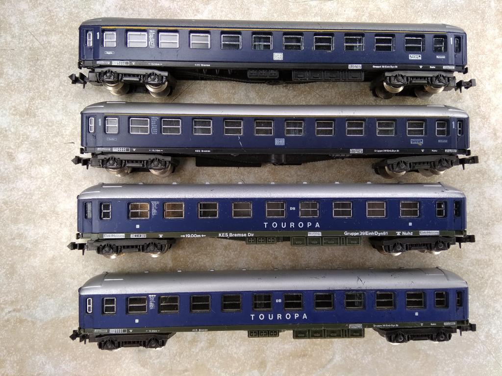 9мм (N) Lima набор из 4 пассажирских вагонов DB