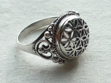 СЕРЕБРЯНЫЙ ПЕРСТЕНЬ КОЛЬЦО  875 ПРОБЫ