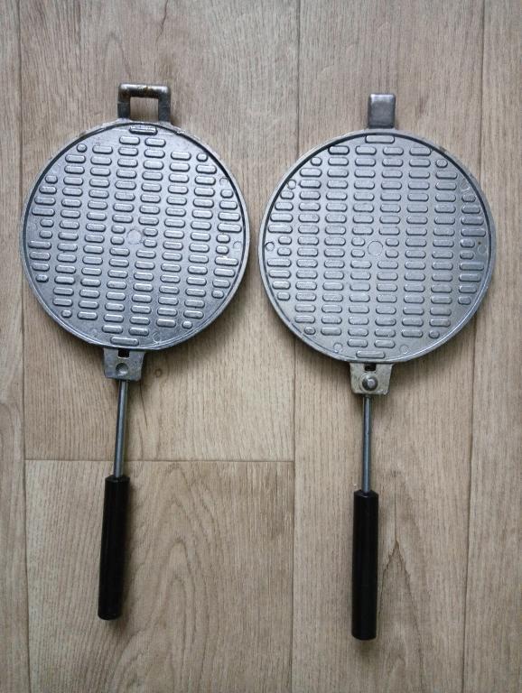 Форма для выпечки "Вафельница".Времен СССР (бл)