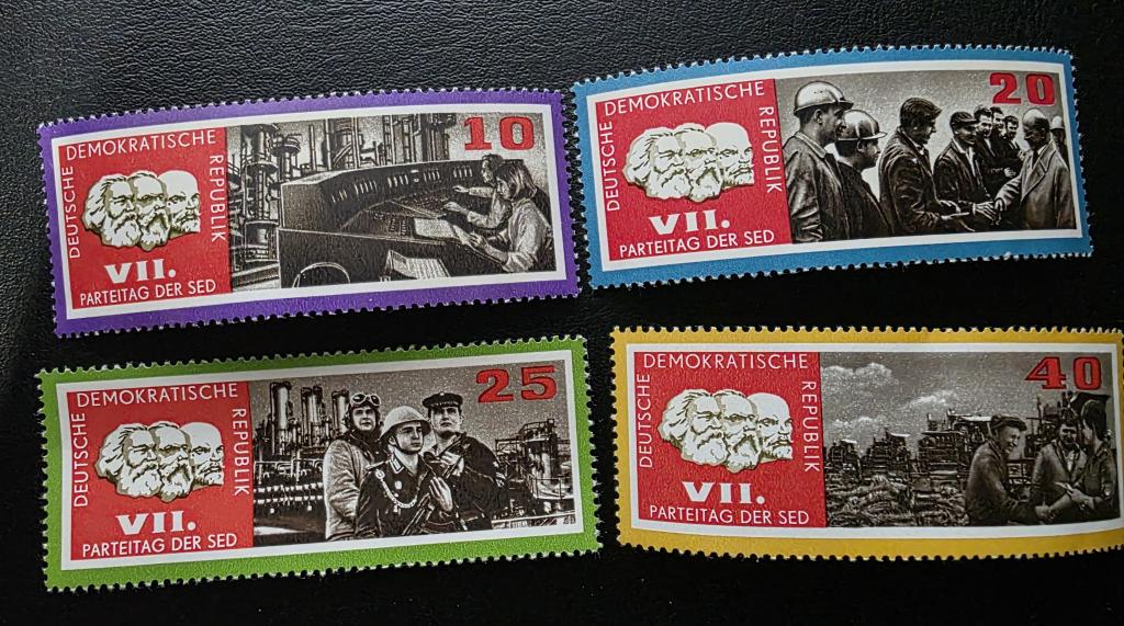 ГДР.  Ленин, Маркс Энгельс. Съезд сепг, солдаты рабочие комбайны. Серия. 1967. **