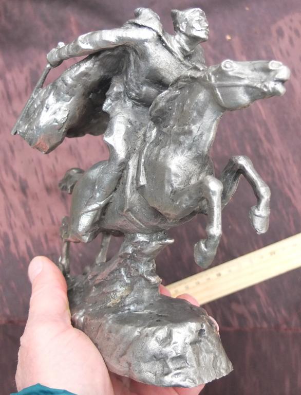 силуминовая статуэтка Чапаев на лихом скакуне, Монументскульптура, Ленинград