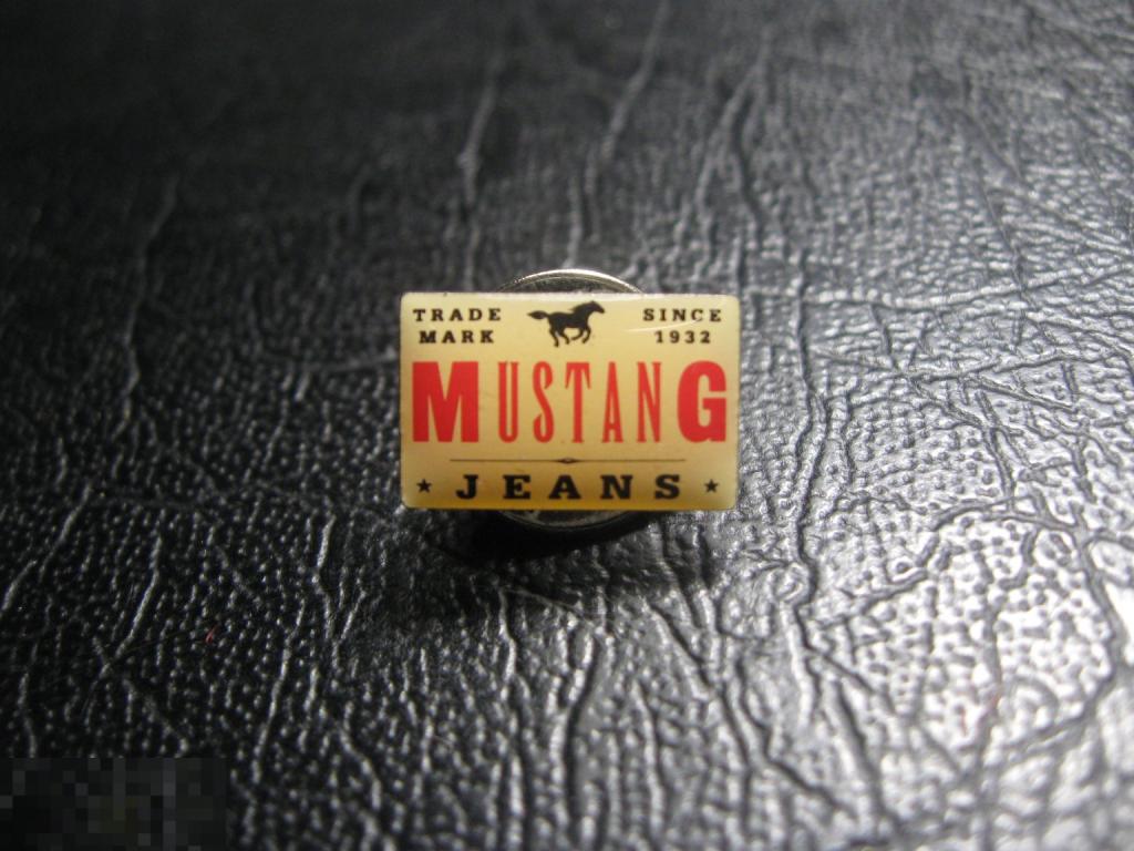 MUSTANG. Джинсы. Лошадь. Логотип. Эмблема. Фирма. Завод. Тяжелый. Редкий.
