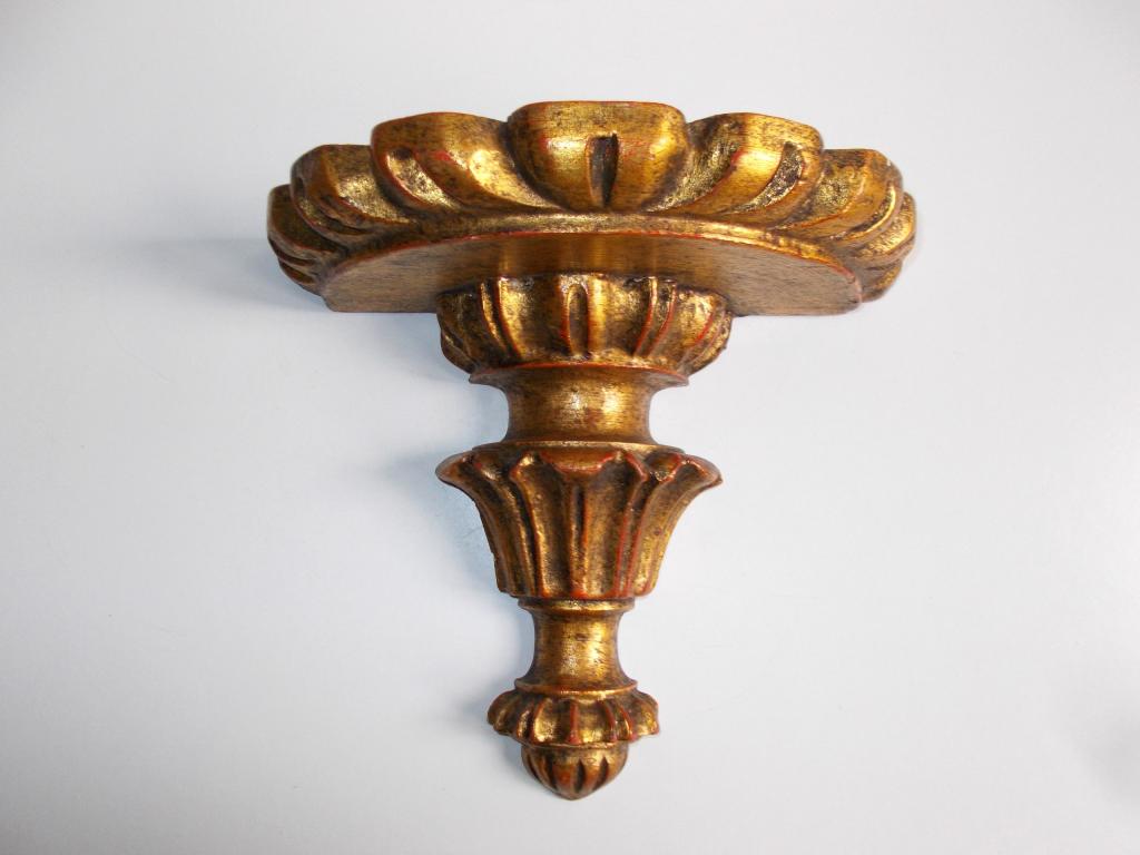 Красивая, старенькая консоль - полочка. Дерево.