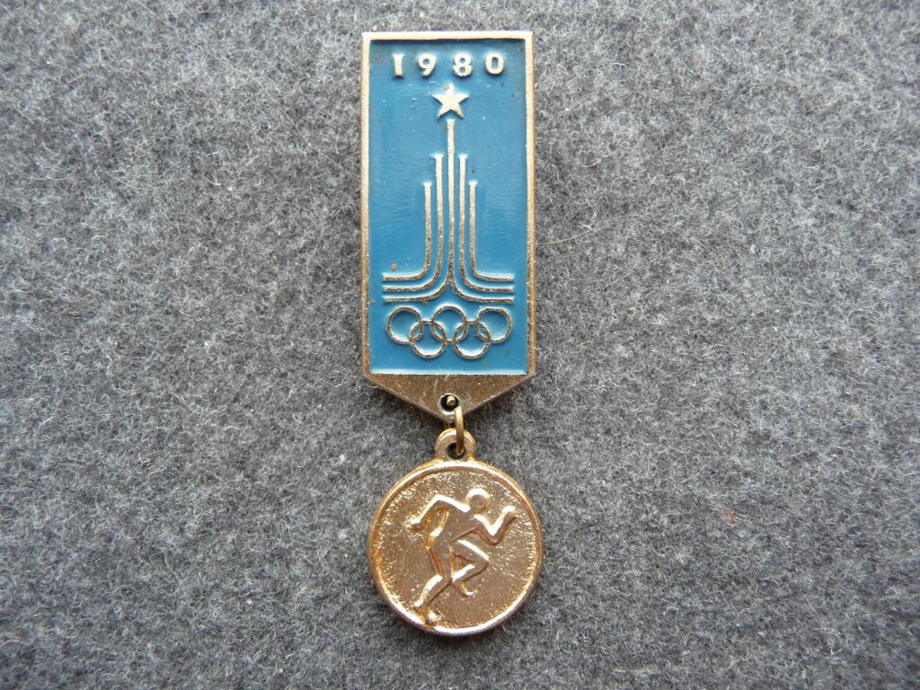 Значок СССР : Олимпиада 1980г. Бегун - Синий - Лёгкий. Подвеска.