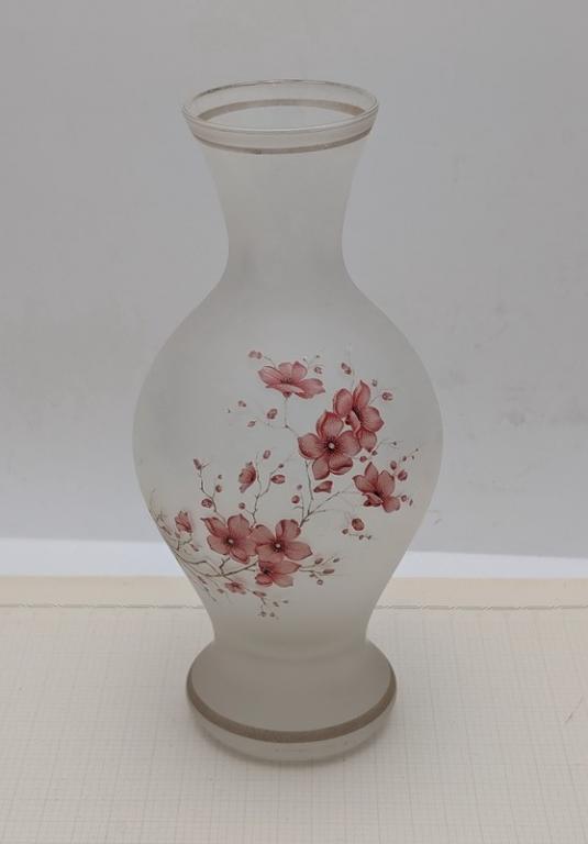 Вазочка винтажная из матового стекла (B013)