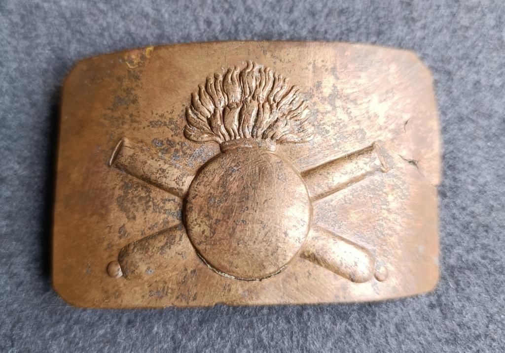 Пряжка бляха Гренада на пушках