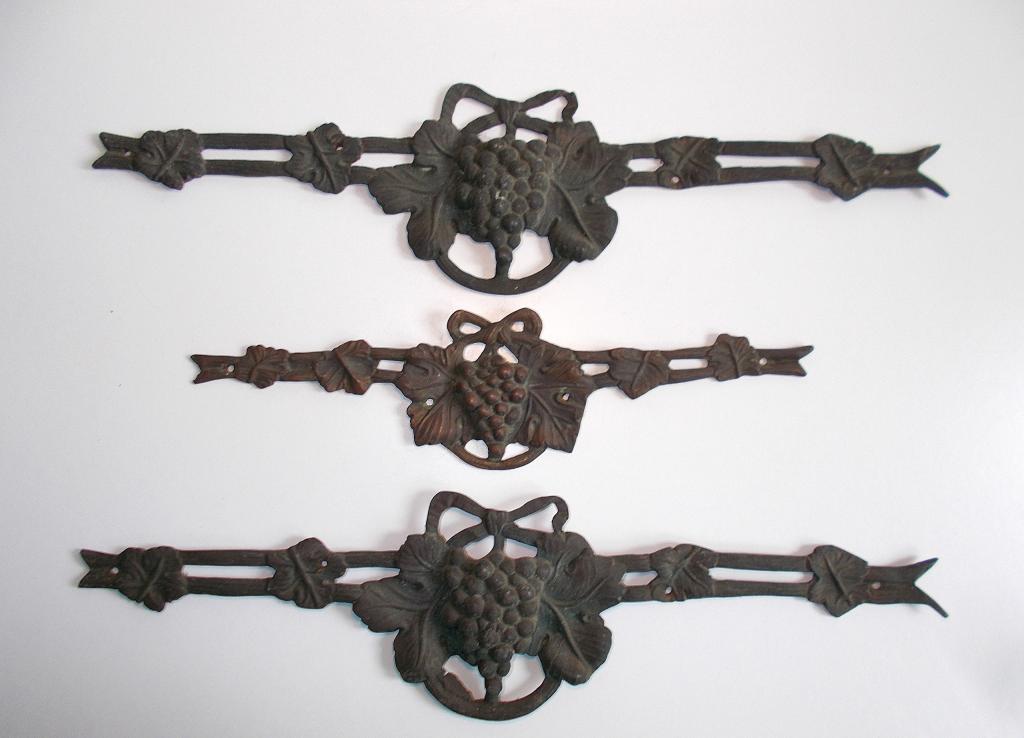 3  Старинные накладки виноград. Латунь