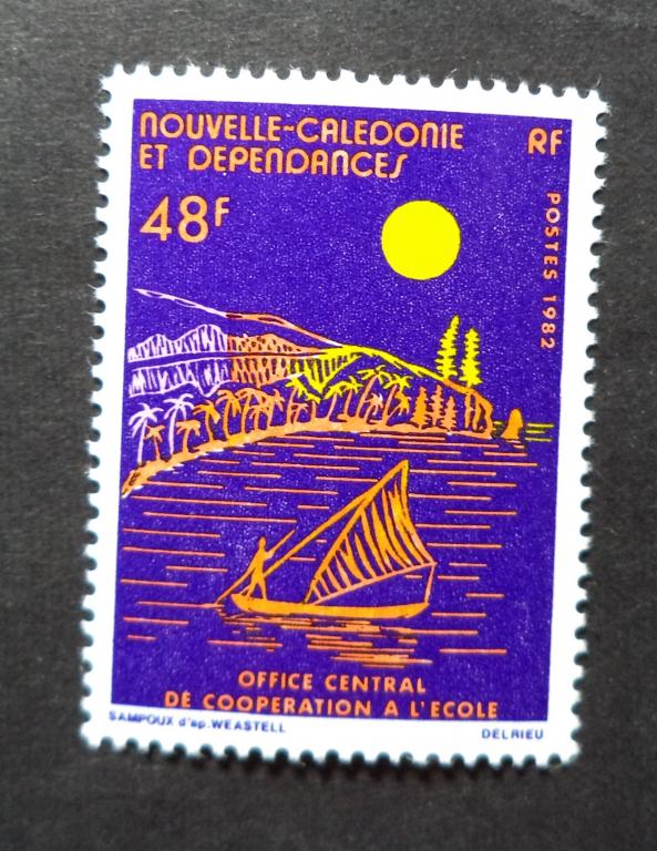 Новая Каледония 1982 г.  Живопись . Корабль  **  л.78