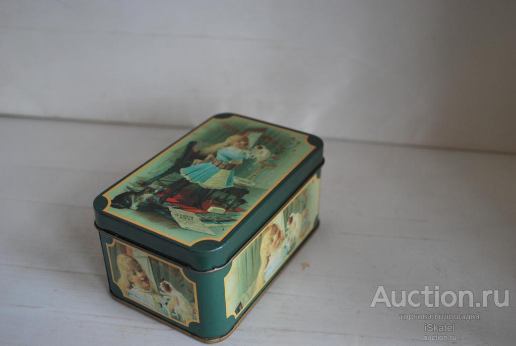 жестяная коробка Девочка с кошкой Винтаж