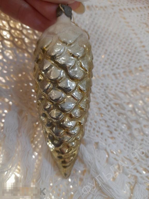 Елочная стеклянная игрушка Шишка  серебристая СССР