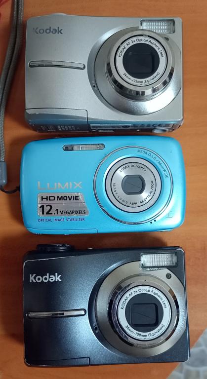 Фотоаппарат цифровой Kodak и Panasonic .3 штуки.