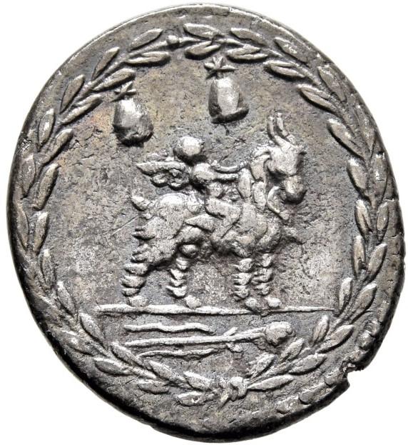 Рим Римская республика Маний Фонтей денарий коза Амалфея