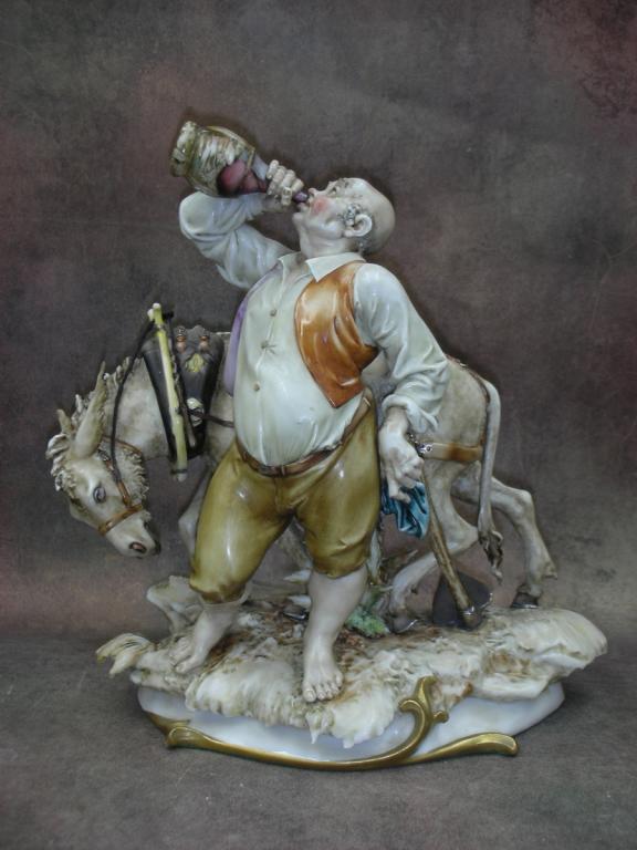 Статуэтка. Фарфор. Погонщик. Capodimonte. Италия