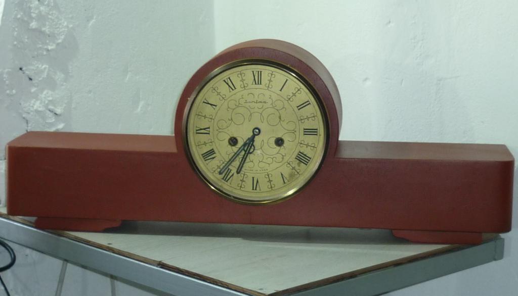 Часы Настольные Янтарь с боем СССР