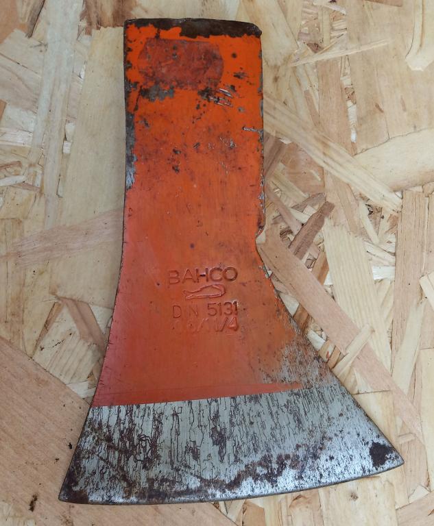 Топорик  топор стальной голова BAHCO вес 600 гр