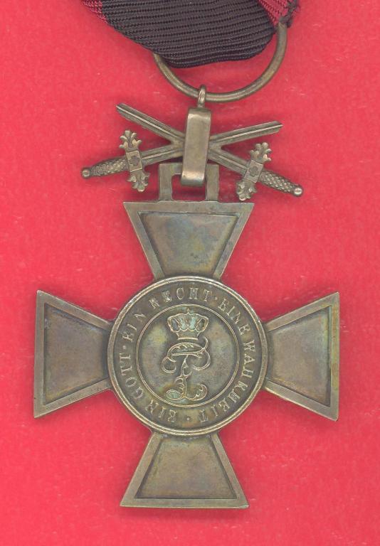 Германия Ольденбург Крест чести 2 класса с мечами Ордена За заслуги