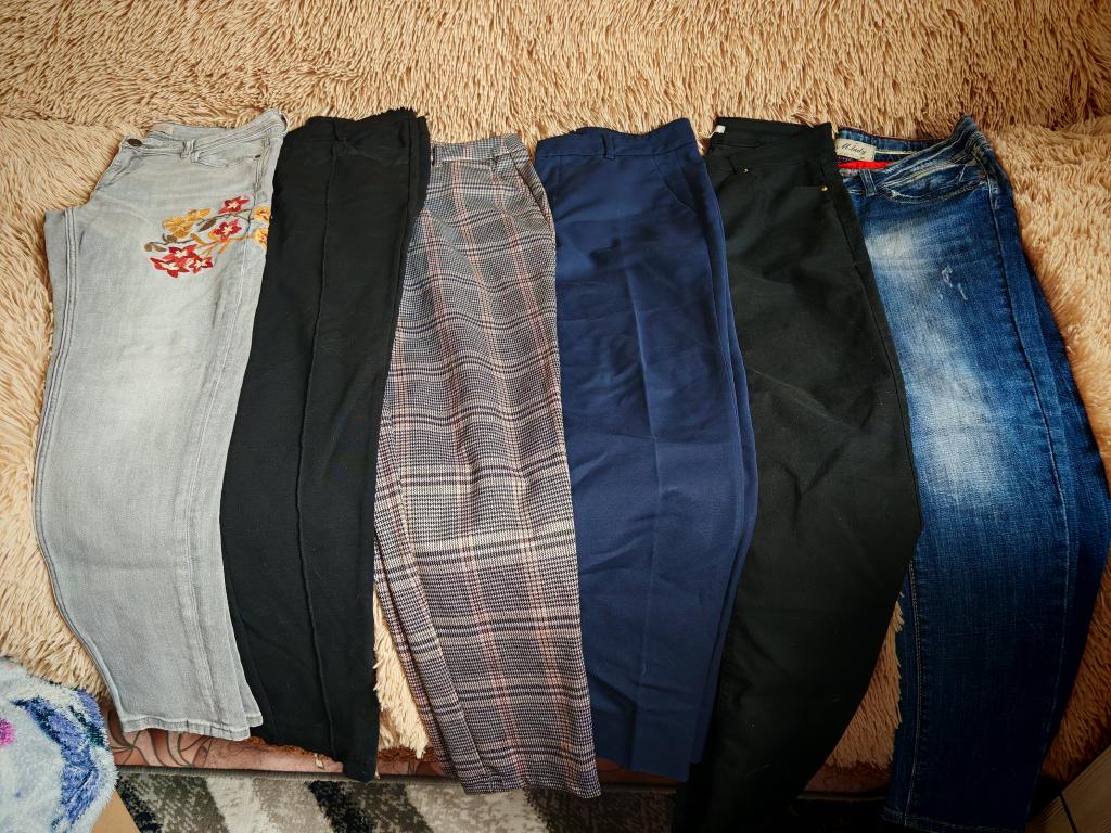 Джинсы и брюки ПАКЕТОМ женские 40-42-44 размер