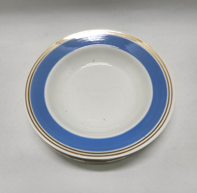 Тарелки суповые 3 шт Красный фарфорист Грузино СССР