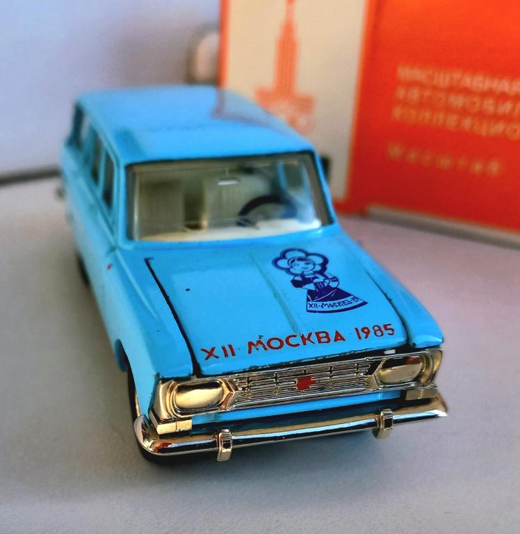 Москвич 427 (Фестиваль)1:43 СССР (Саратов) Медик