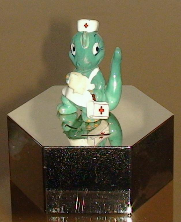 ИГРУШКИ ИЗ КИНДЕР СЮРПРИЗ ( ДИНОЗАВРИКИ СТРОИТЕЛИ. РЕТРО).