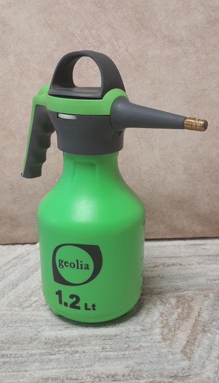 1,2 л Опрыскиватель помповый универсальный