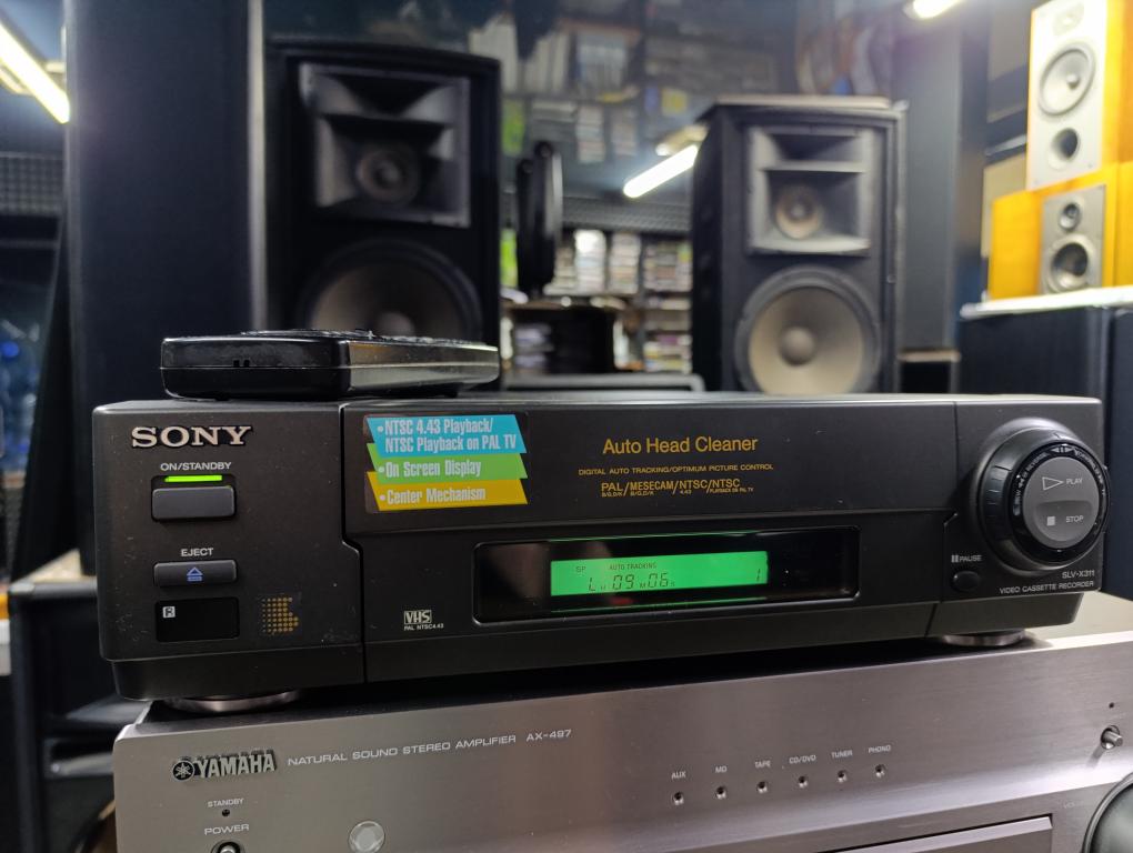 Видеомагнитофон Sony SLV-X311 комплект