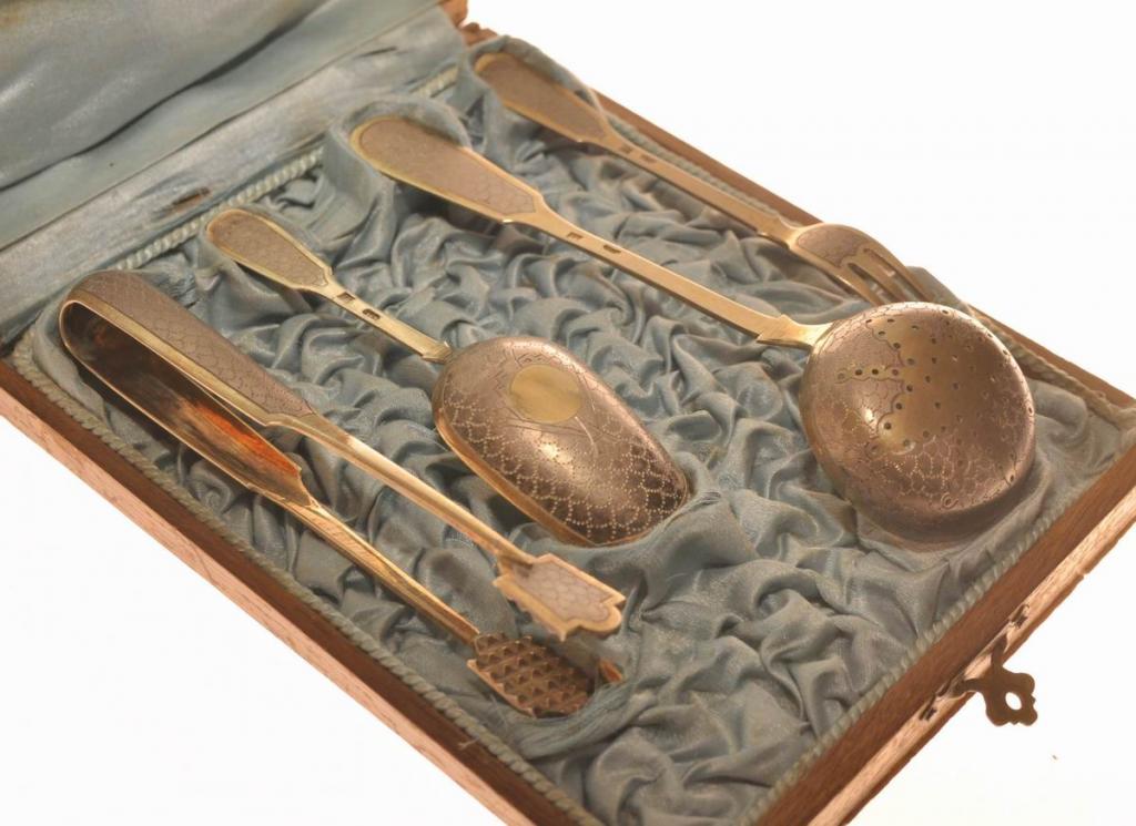 Сервировочный набор Эгоист