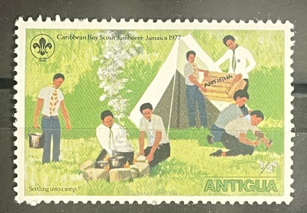 Почтовая марка Антигуа и Барбуда 🇦🇬