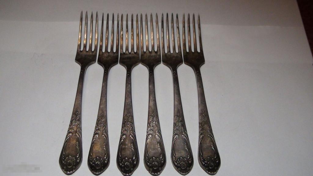 Столовые вилки мельхиор    27