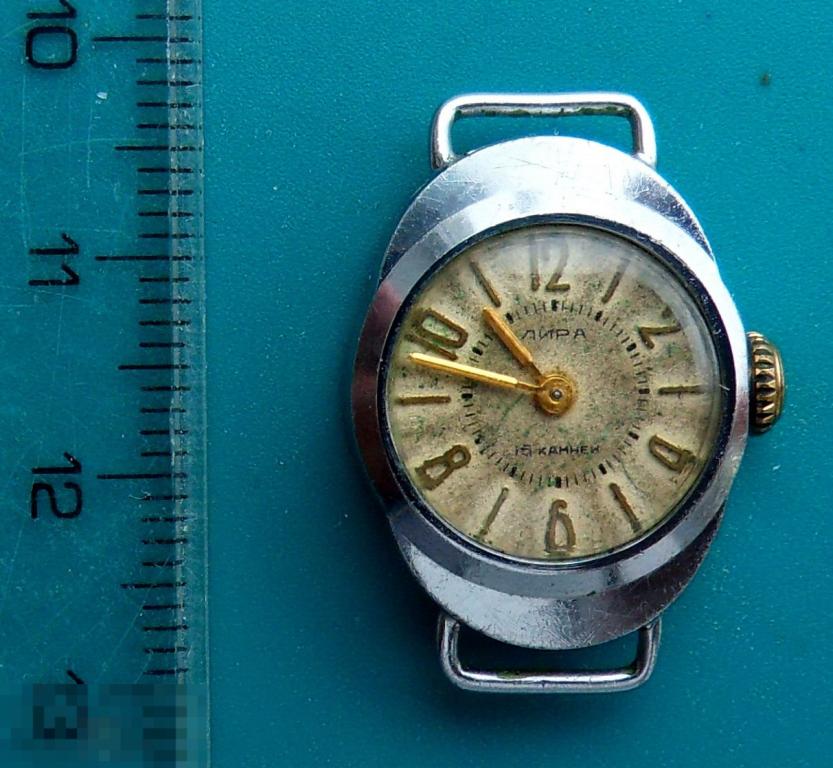 Часы женские механические ЛИРА 15 камней Сделано в СССР - На ходу - 2ЧС2-2