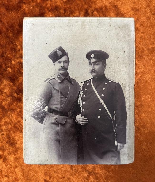 Двое военных РИА. 1902 год