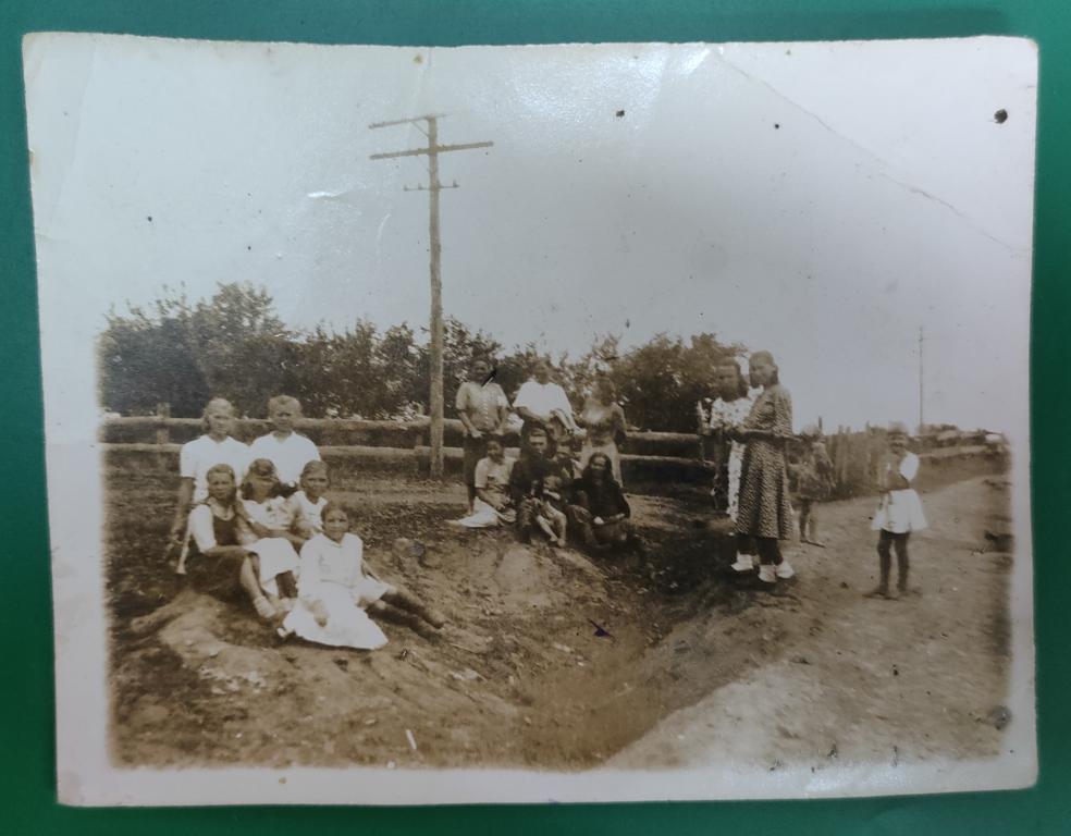 фото СССР 1930-е года деревня праздник мода. для коллекции, экспозиции, выставки