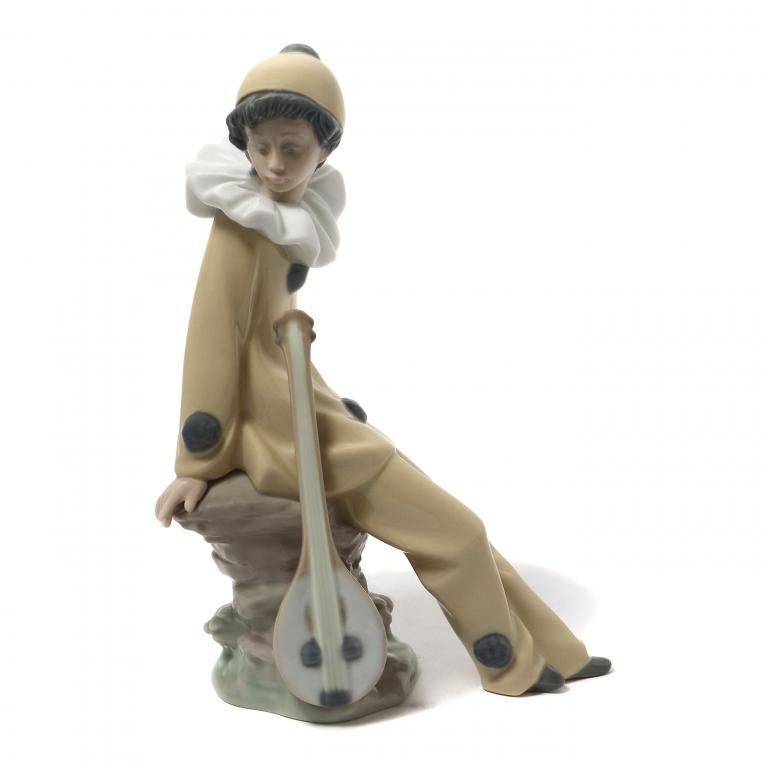 Фигура "Странствующий менестрель". NAO by Lladro